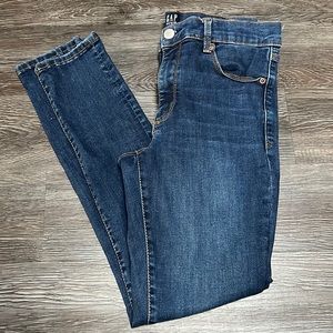 Gap mid-rise true skinny jeans